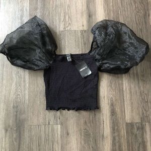 NWT Forever 21 black puff sleeve top
